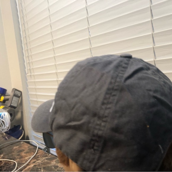 Under Armour  Women’s Black w/flecks of gray Baseball Hat Size Adjustable - Picture 8 of 12